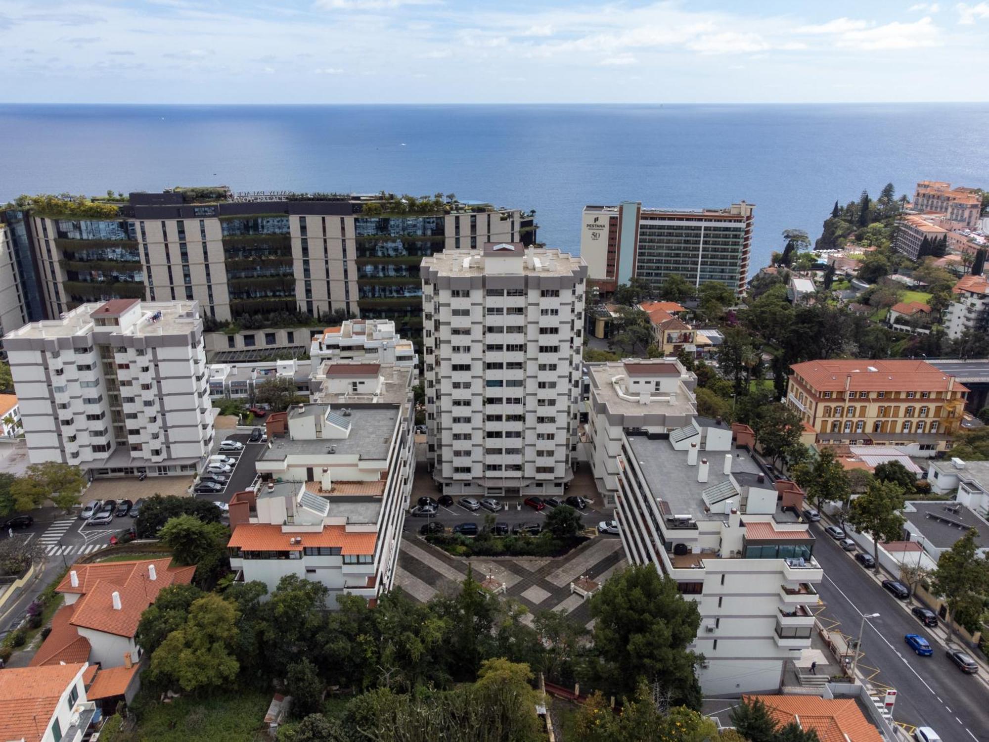 Social Lodge - Hollywood Funchal  Ngoại thất bức ảnh