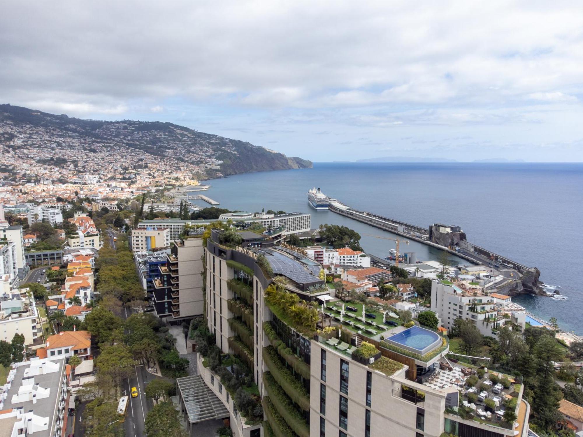 Social Lodge - Hollywood Funchal  Ngoại thất bức ảnh